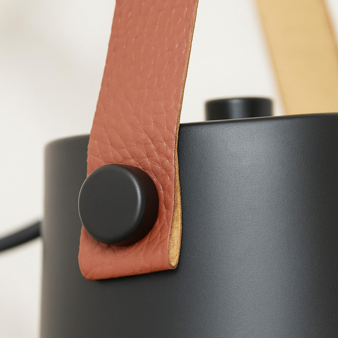 Koro – Nordic Lantern Wall Lamp