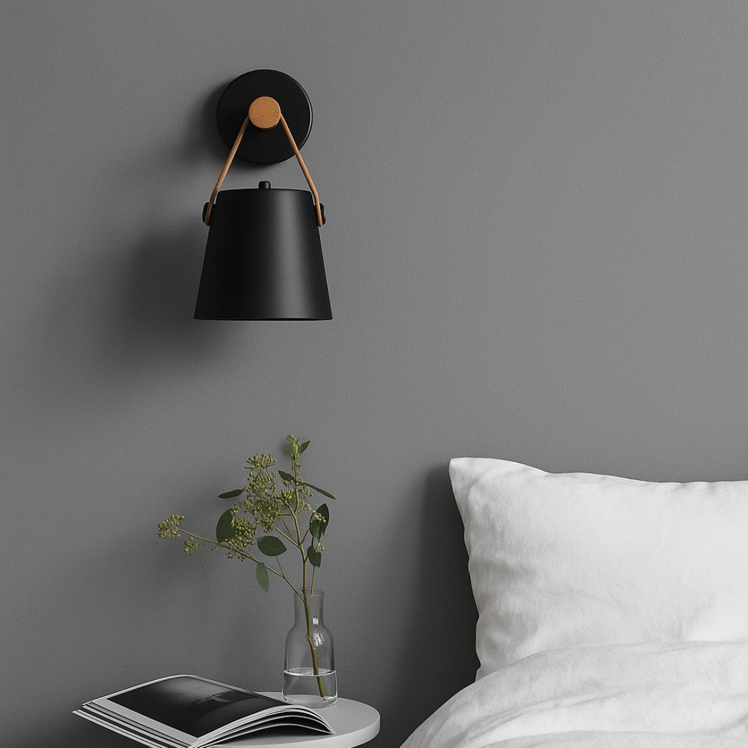 Koro – Nordic Lantern Wall Lamp